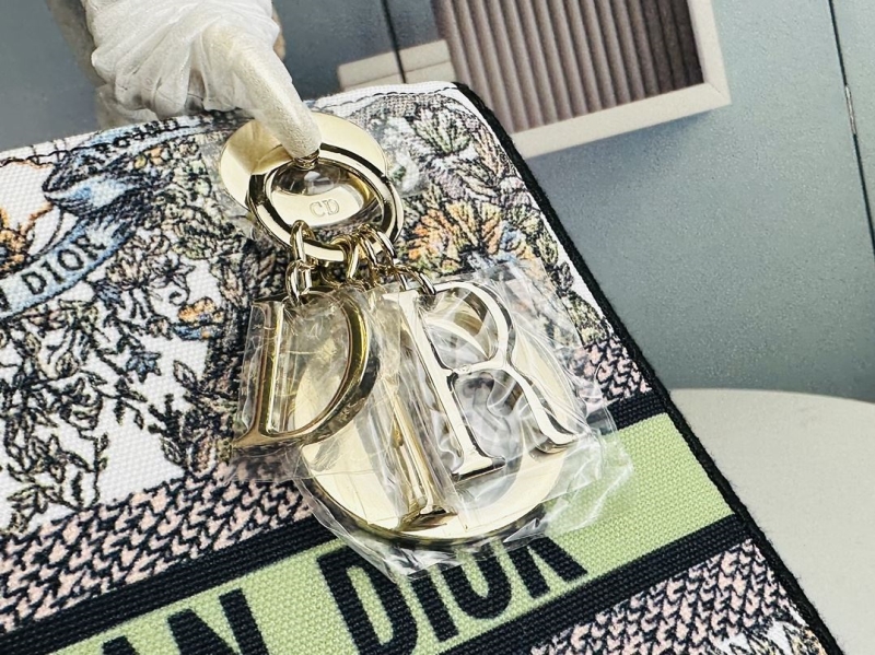 Dior Shopping Bags